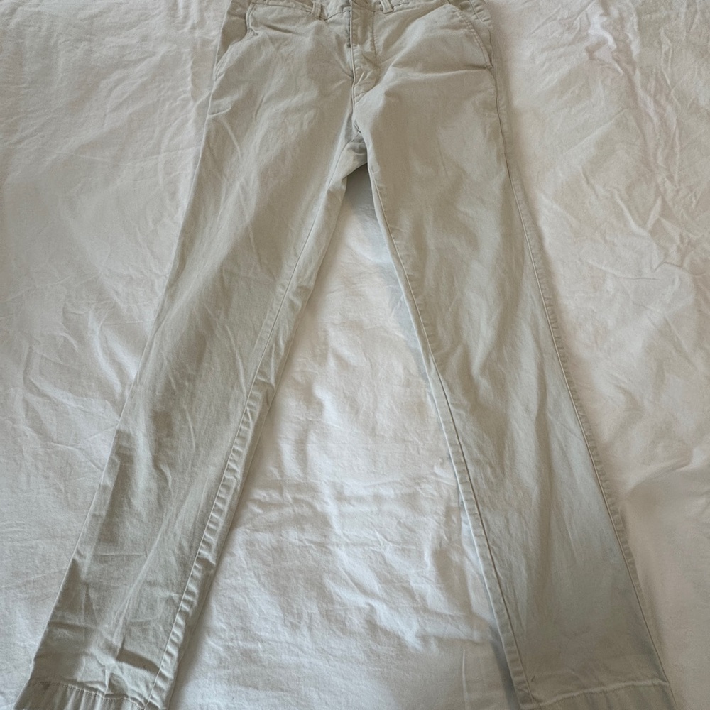 Duck Head men’s khaki’s size 30/32 slim in stone color